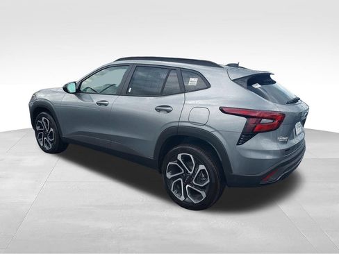 New 2026 Chevrolet Trax RS w/ Driver Confidence Package FWD image 3