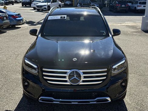 Certified 2025 Mercedes-Benz GLB 250 image 8