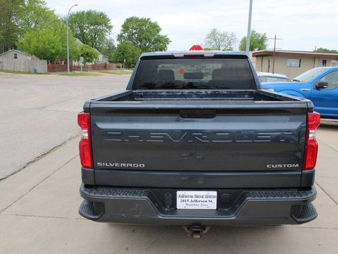 Used 2021 Chevrolet Silverado 1500 Custom AWD/4WD image 4