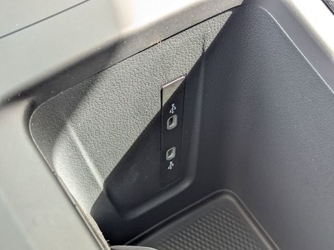 New 2026 Volkswagen Tiguan SE R-Line image 22