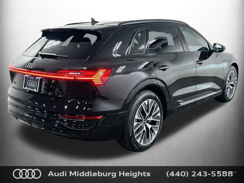 Certified 2024 Audi Q8 e-tron Prestige w/ Prestige Package AWD/4WD image 9