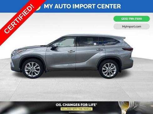 Certified 2025 Toyota Highlander Limited AWD/4WD image 4