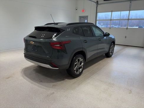 New 2026 Chevrolet Trax LT w/ Driver Confidence Package image 6