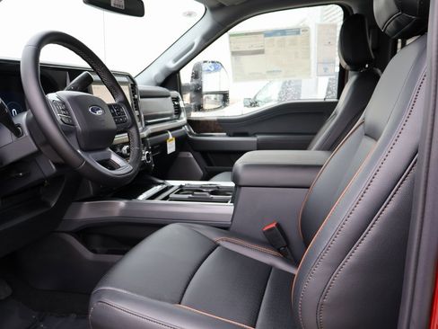 New 2025 Ford F250 Lariat w/ Lariat Ultimate Package image 28