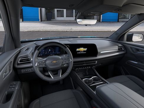 New 2026 Chevrolet Traverse LT w/ Enhanced Driving Package image 15