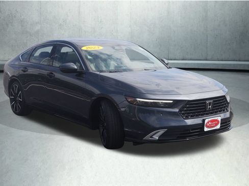 Used 2023 Honda Accord Touring image 16