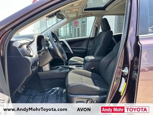 Used 2018 Toyota RAV4 XLE FWD image 10