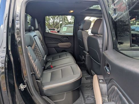 Used 2023 GMC Canyon Denali AWD/4WD image 19