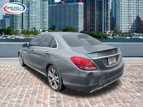 Used 2018 Mercedes-Benz C 300 Sedan image 4