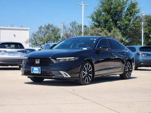 New 2026 Honda Accord Touring image 2
