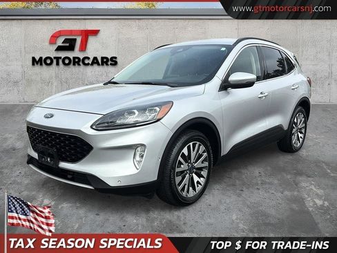 Used 2020 Ford Escape Titanium image 1