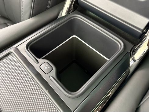 Used 2025 Land Rover Range Rover Sport Autobiography image 22