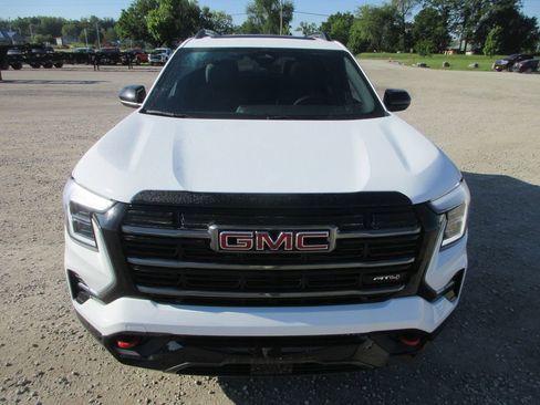 New 2026 GMC Terrain AT4 AWD/4WD image 10