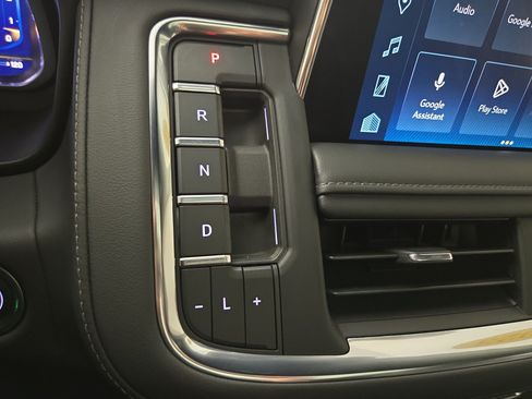 Certified 2023 Chevrolet Suburban Z71 AWD/4WD image 25