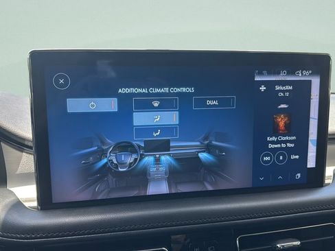 Used 2023 Lincoln Nautilus AWD w/ Premium Package image 30