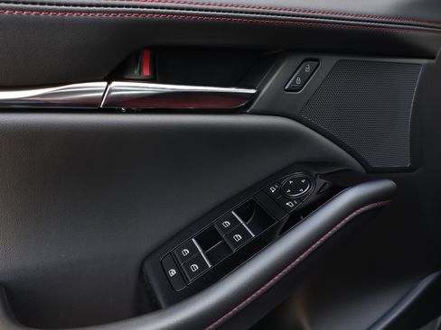 New 2026 MAZDA MAZDA3 Carbon image 18