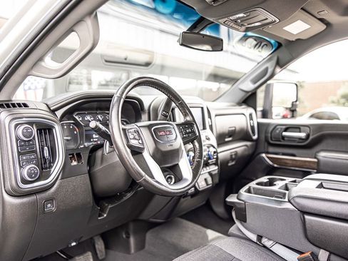 Used 2022 GMC Sierra 3500 SLE w/ SLE Value Package AWD/4WD image 18