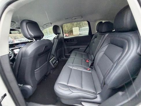 New 2026 Lincoln Nautilus Premier w/ Jet Appearance Package image 12