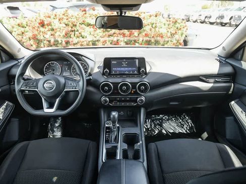 Used 2020 Nissan Sentra S FWD image 14