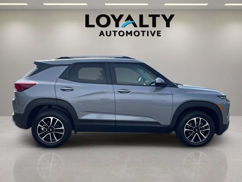 Used 2025 Chevrolet TrailBlazer LT image 6