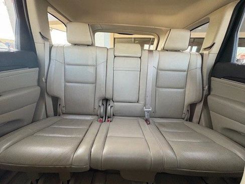 Used 2015 Jeep Grand Cherokee Overland w/ Advanced Technology Group image 31