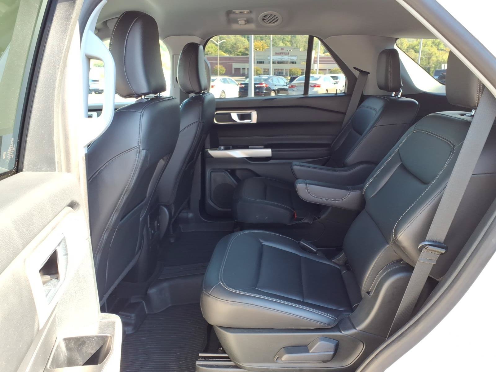 Certified 2023 Ford Explorer XLT w/ Equipment Group 202A AWD/4WD image 13