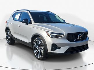 Used 2025 Volvo XC40 B5 Plus video 2