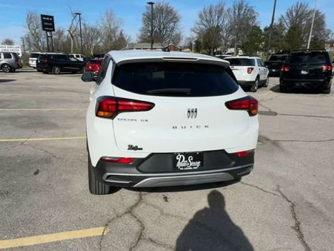Used 2024 Buick Encore GX Preferred w/ Comfort Package image 7