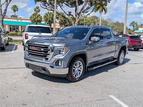 Used 2022 GMC Sierra 1500 SLT w/ SLT Premium Package image 3