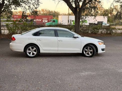 Used 2013 Volkswagen Passat TDI SE FWD image 4