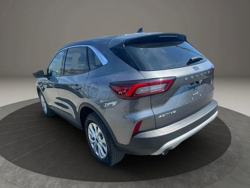 Used 2023 Ford Escape Active w/ Tech Pack #1 AWD/4WD image 7