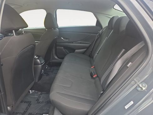 Used 2024 Hyundai Elantra SEL FWD image 14
