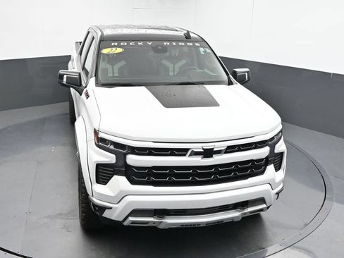 Used 2022 Chevrolet Silverado 1500 RST AWD/4WD image 45