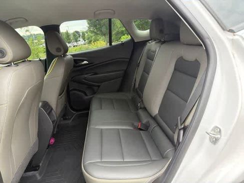 Used 2024 Chevrolet Trax ACTIV FWD image 13