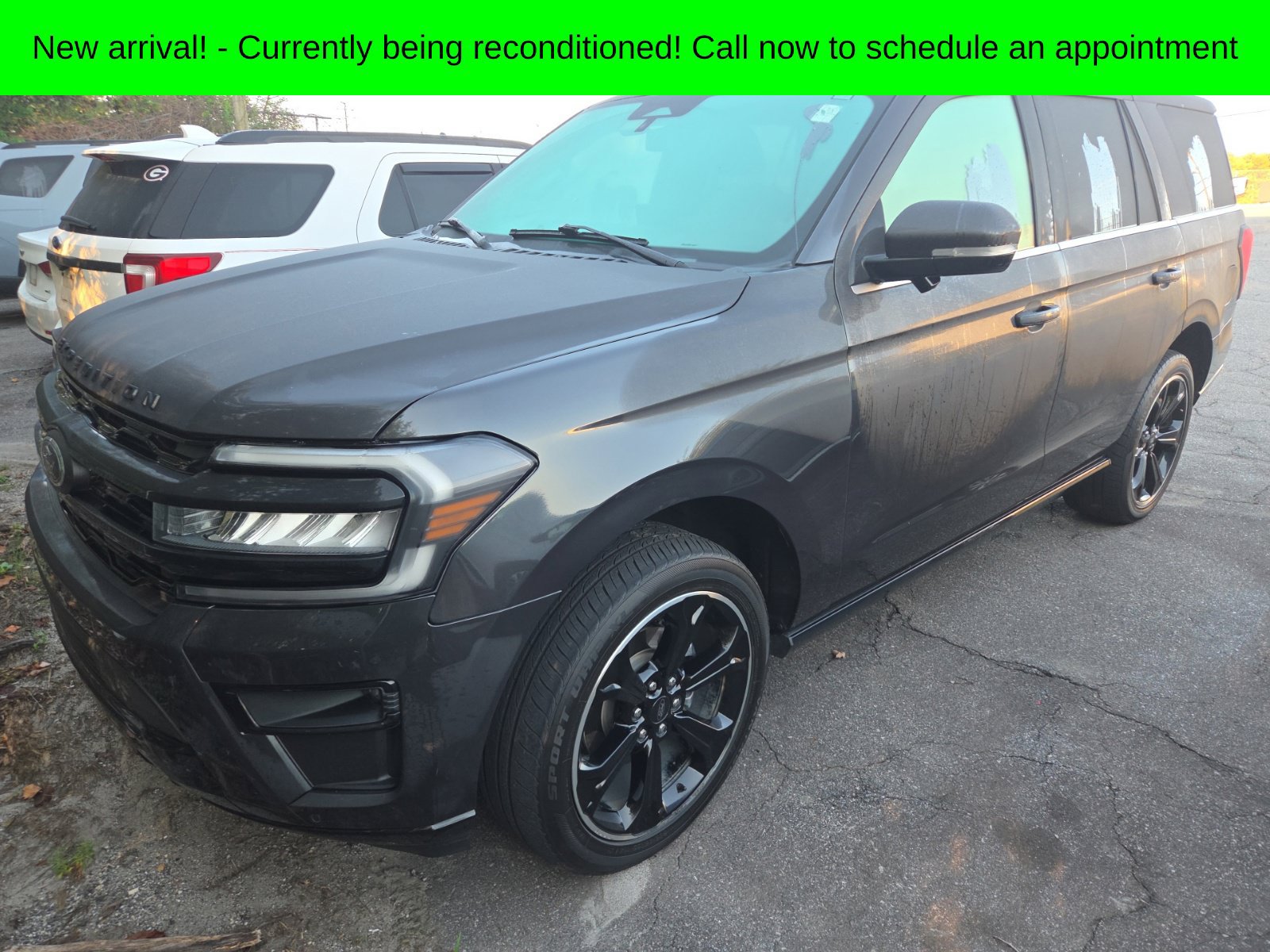 Used 2022 Ford Expedition Limited AWD/4WD image 1