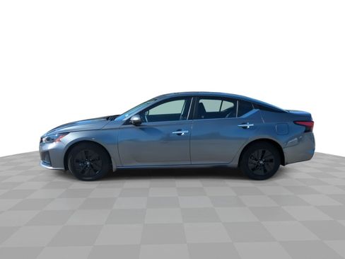Used 2023 Nissan Altima 2.5 S image 5