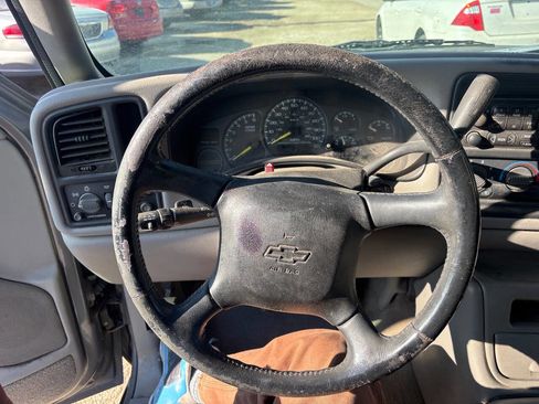 Used 2000 Chevrolet Silverado 1500 LS image 13