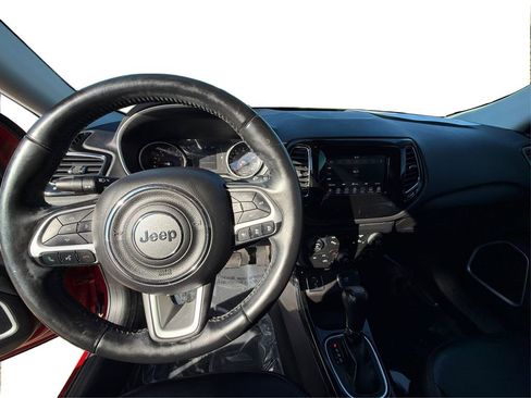 Used 2020 Jeep Compass Latitude image 28