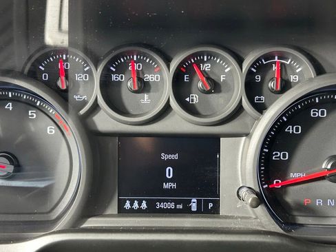 Used 2024 Chevrolet Silverado 1500 Custom Trail Boss AWD/4WD image 22