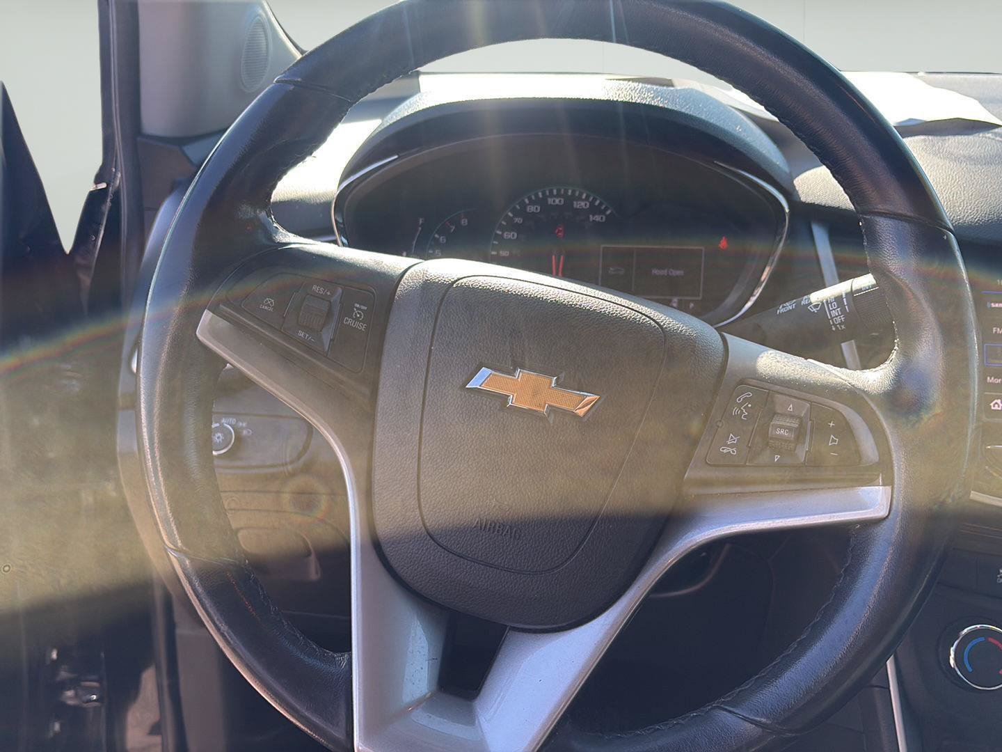 Used 2020 Chevrolet Trax LT w/ LT Convenience Package FWD image 22