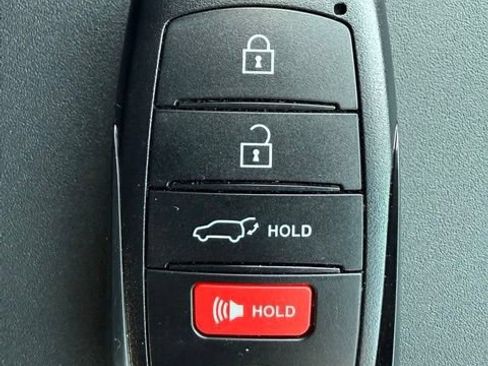 Used 2026 Toyota RAV4 XLE Premium w/ Panoramic Sun Roof Package AWD/4WD image 33