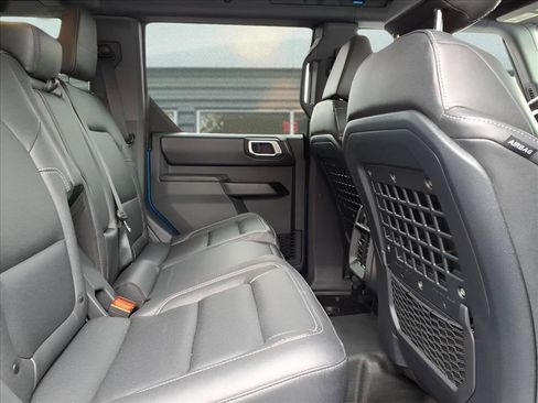 New 2025 Ford Bronco Badlands w/ Sasquatch Package AWD/4WD image 56