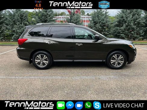 Used 2017 Nissan Pathfinder S AWD/4WD image 2