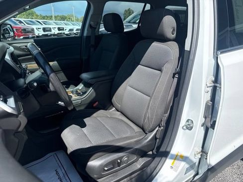 Certified 2020 GMC Acadia SLE w/ Driver Convenience Package AWD/4WD image 14