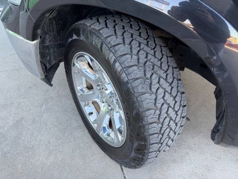 Used 2018 RAM 1500 Laramie image 49