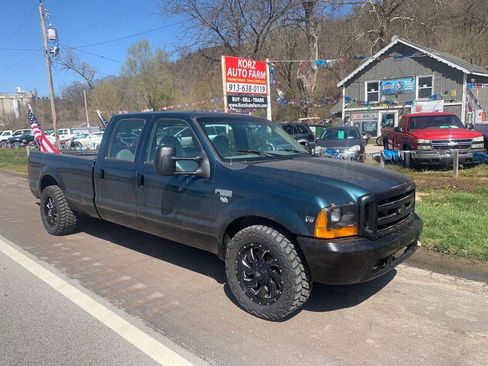 Used 1999 Ford F250 XLT RWD image 1