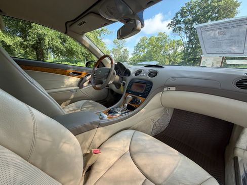 Used 2007 Mercedes-Benz SL 550 image 26