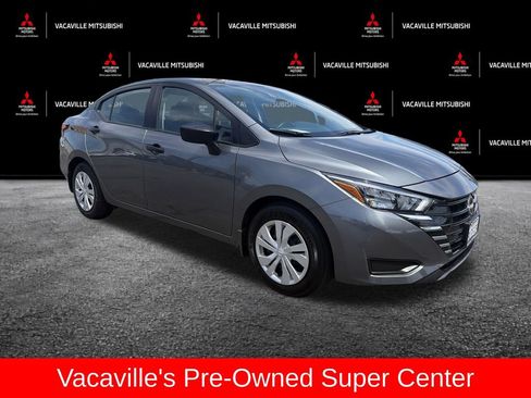 Used 2025 Nissan Versa S w/ Trunk Package FWD image 2