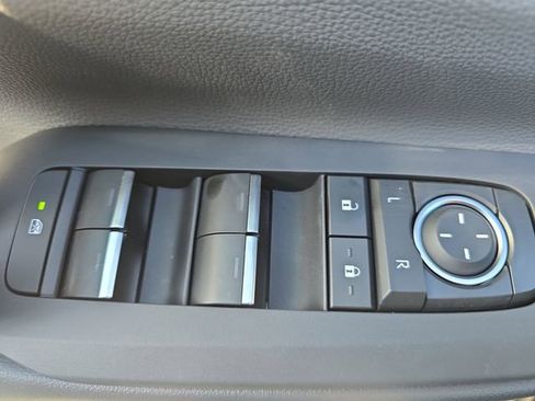 New 2026 Toyota Prius XLE image 27