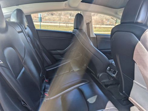 Used 2019 Tesla Model 3 Long Range image 15